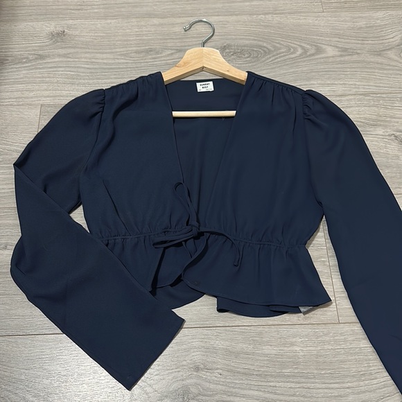 ARITZIA SUNDAY BEST CROPPED TIE-FRONT BLOUSE IN XS PURE INDIGO - Picture 4 of 5